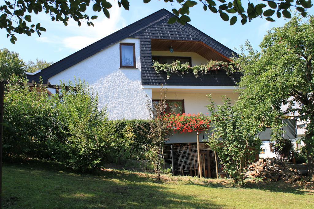 Ferienwohnung Klosterberg Lehmen Habitación foto